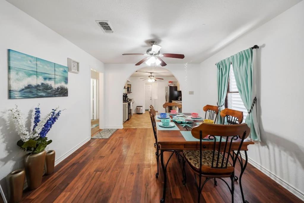 Galveston Beach House Family/Pet Friendly Εξωτερικό φωτογραφία