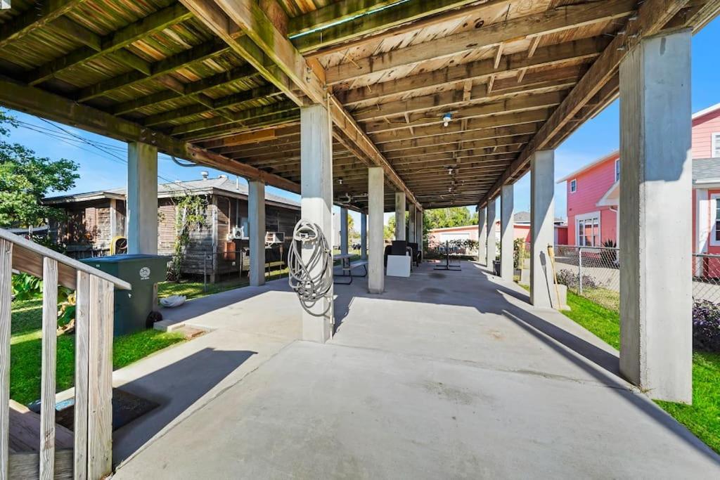 Galveston Beach House Family/Pet Friendly Εξωτερικό φωτογραφία